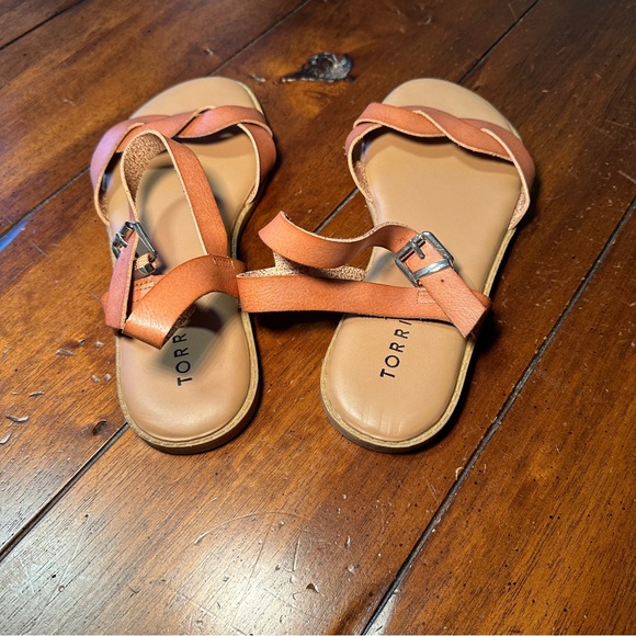 NWOT Torrid Wide Width Sandals 8WW - 9 - Picture 3 of 6